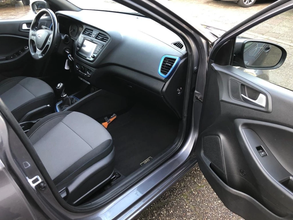 Hoofdafbeelding Hyundai i20