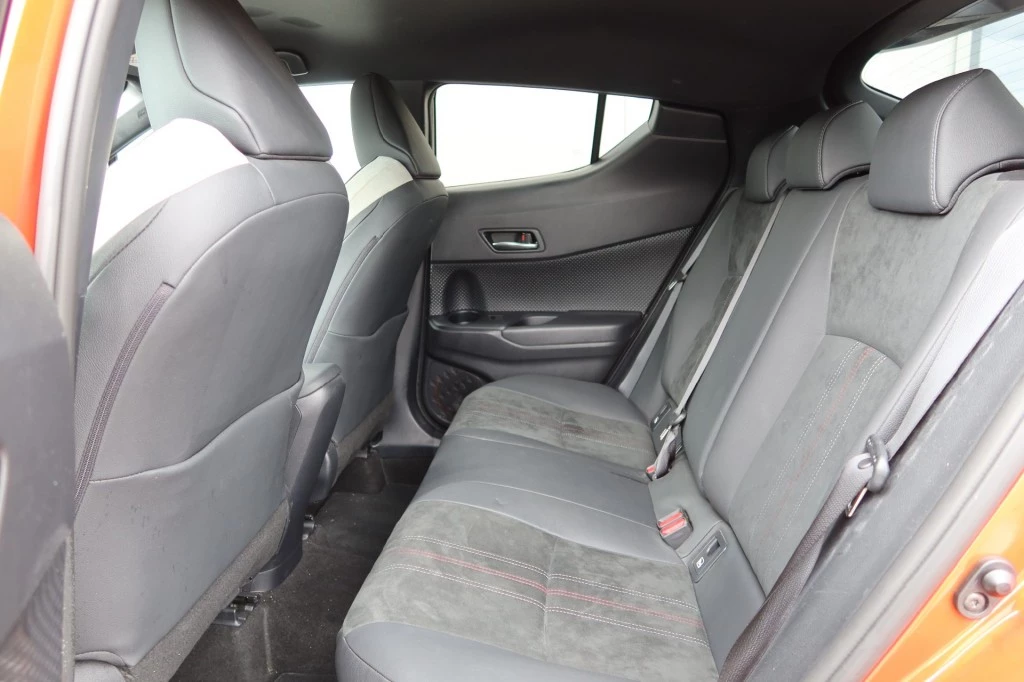 Hoofdafbeelding Toyota C-HR