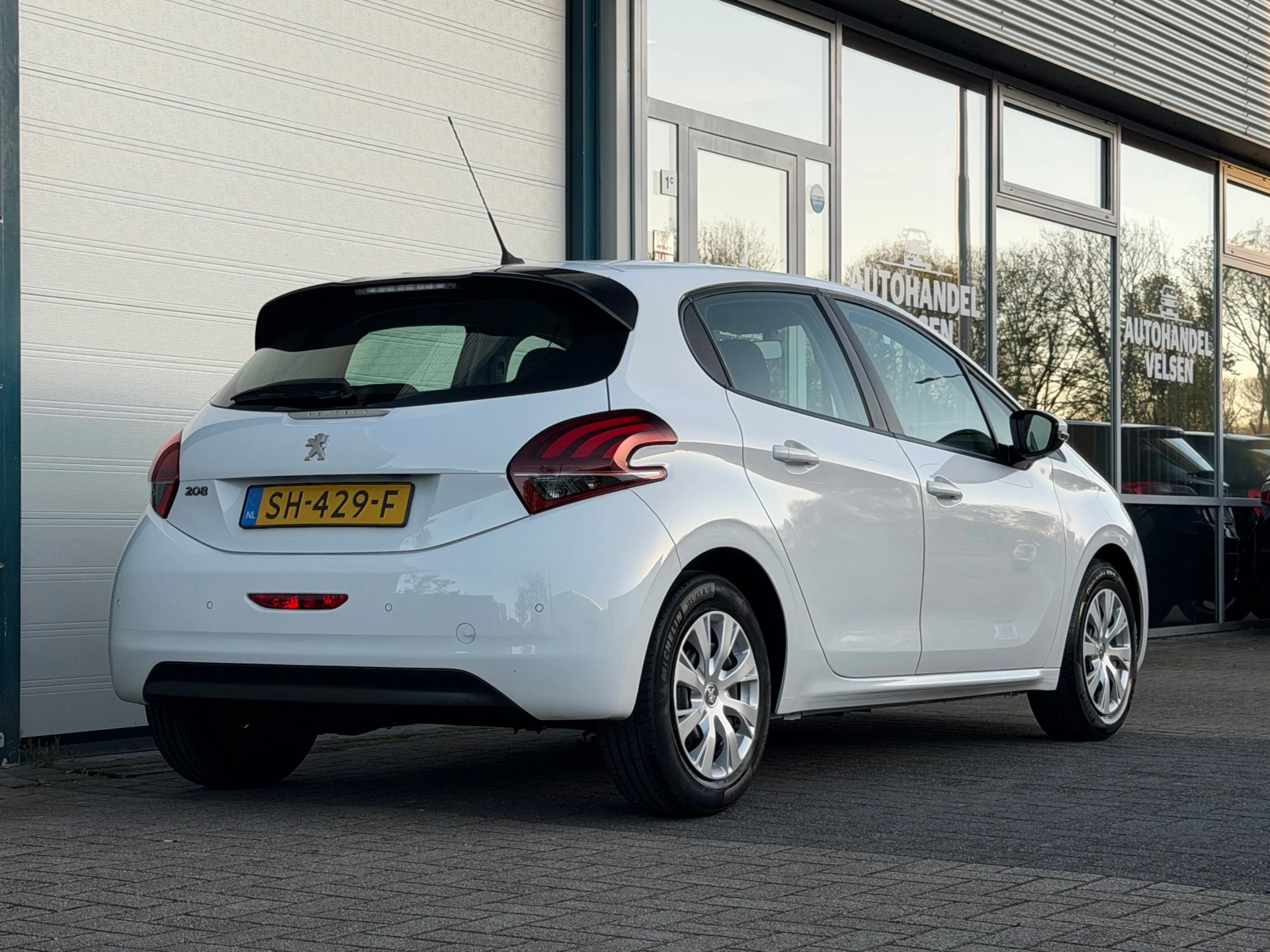 Hoofdafbeelding Peugeot 208