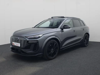 Hoofdafbeelding Audi Q6 e-tron Audi Q6 e-tron S edition 286 PK Panorama dak · Tech Pro · Privacy Glass · Trekhaak · Leder bekleding
