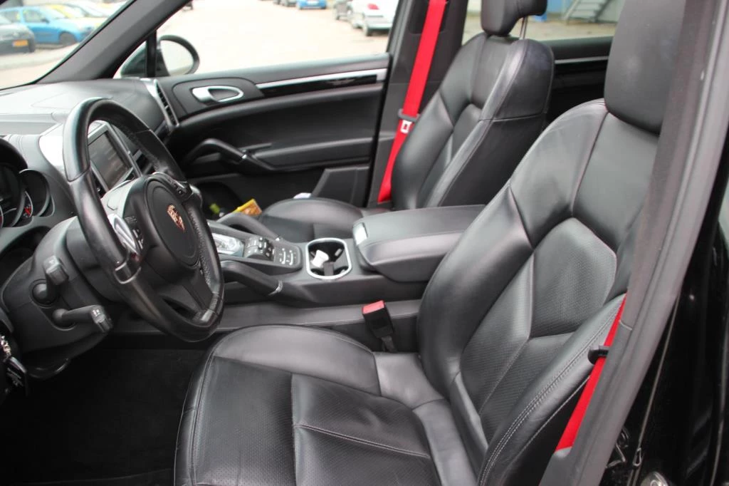 Hoofdafbeelding Porsche Cayenne
