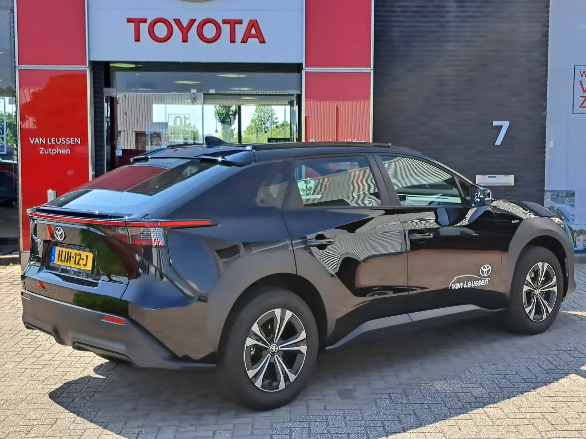 Hoofdafbeelding Toyota bZ4X