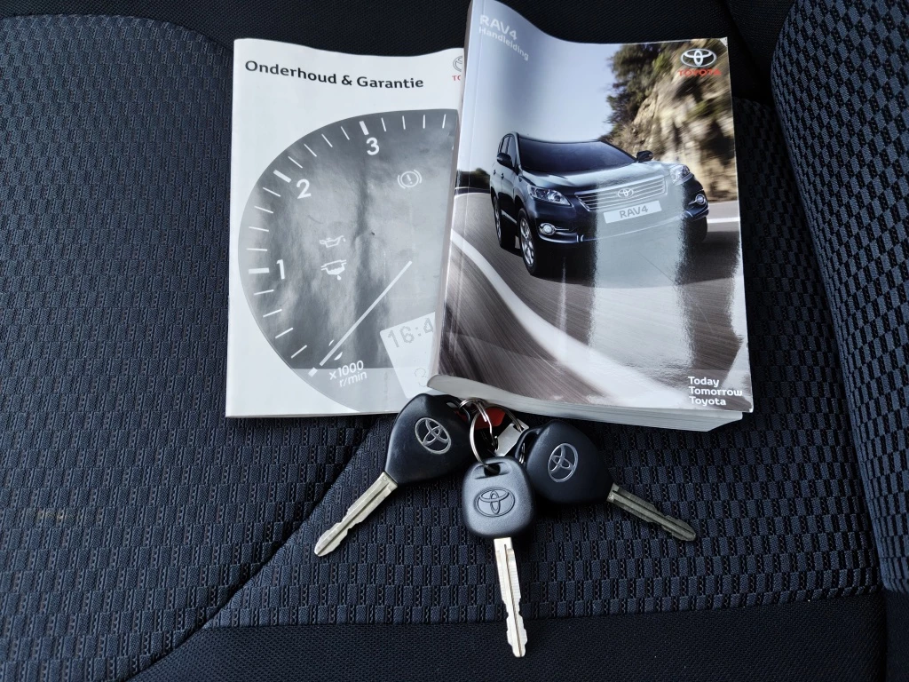 Hoofdafbeelding Toyota RAV4