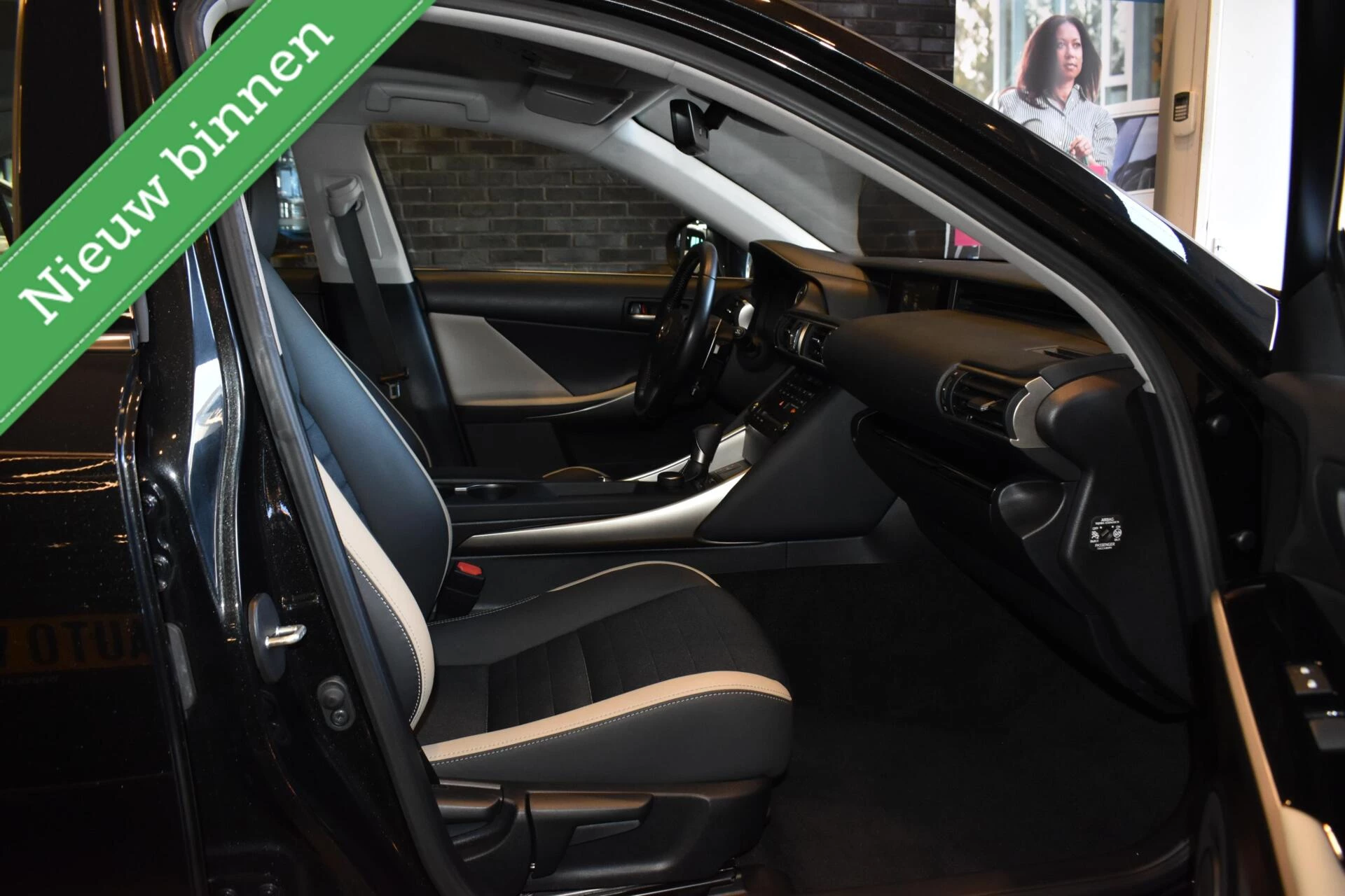 Hoofdafbeelding Lexus IS