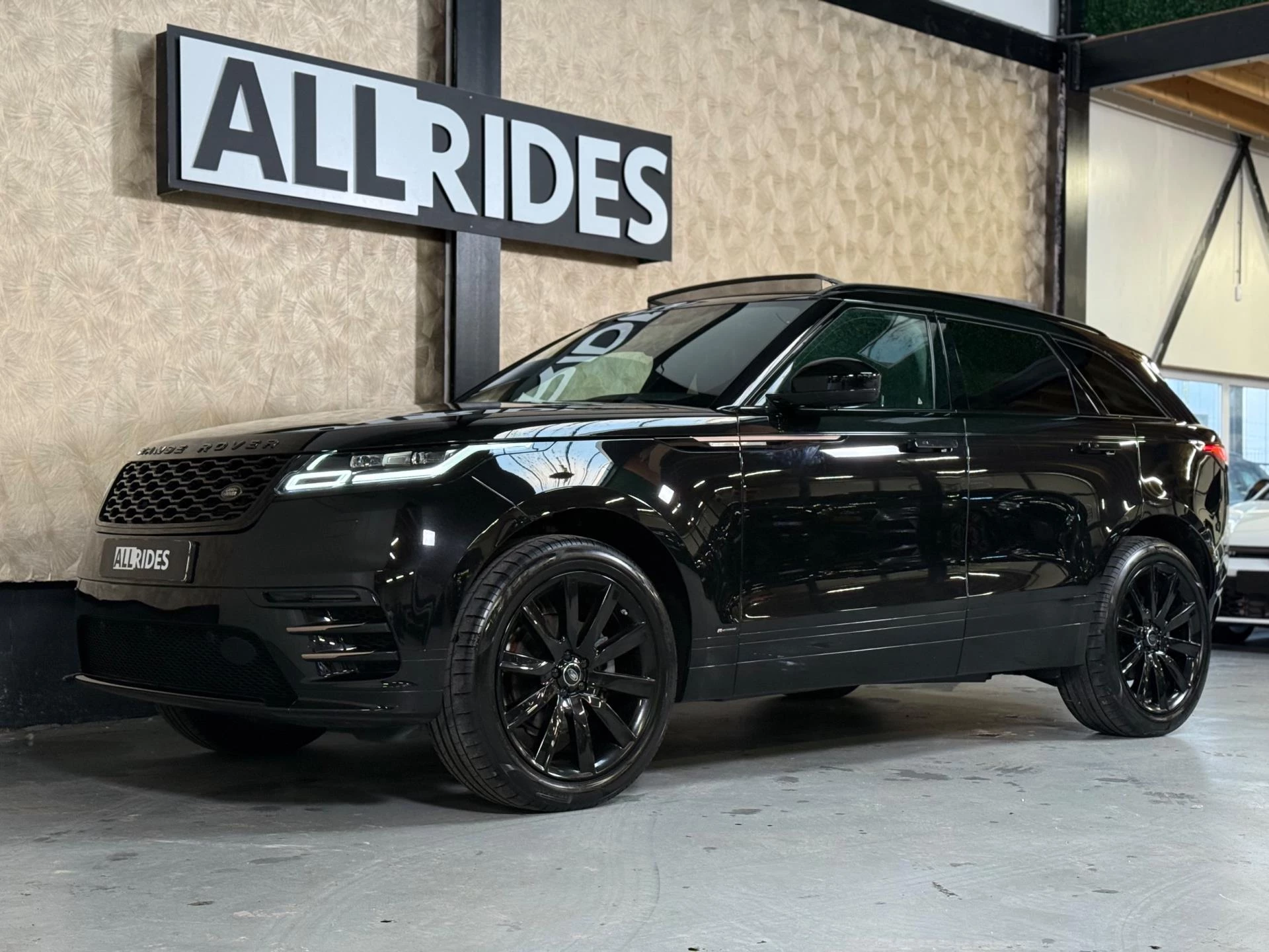 Hoofdafbeelding Land Rover Range Rover Velar