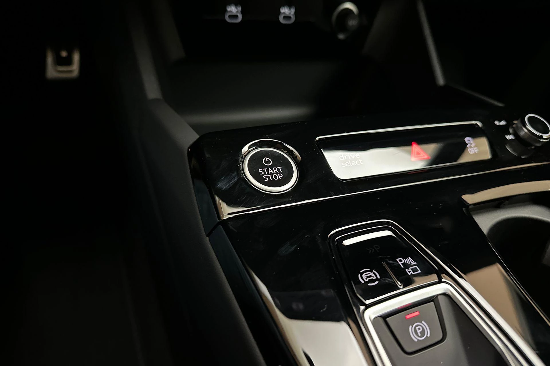 Hoofdafbeelding Audi Q6 e-tron