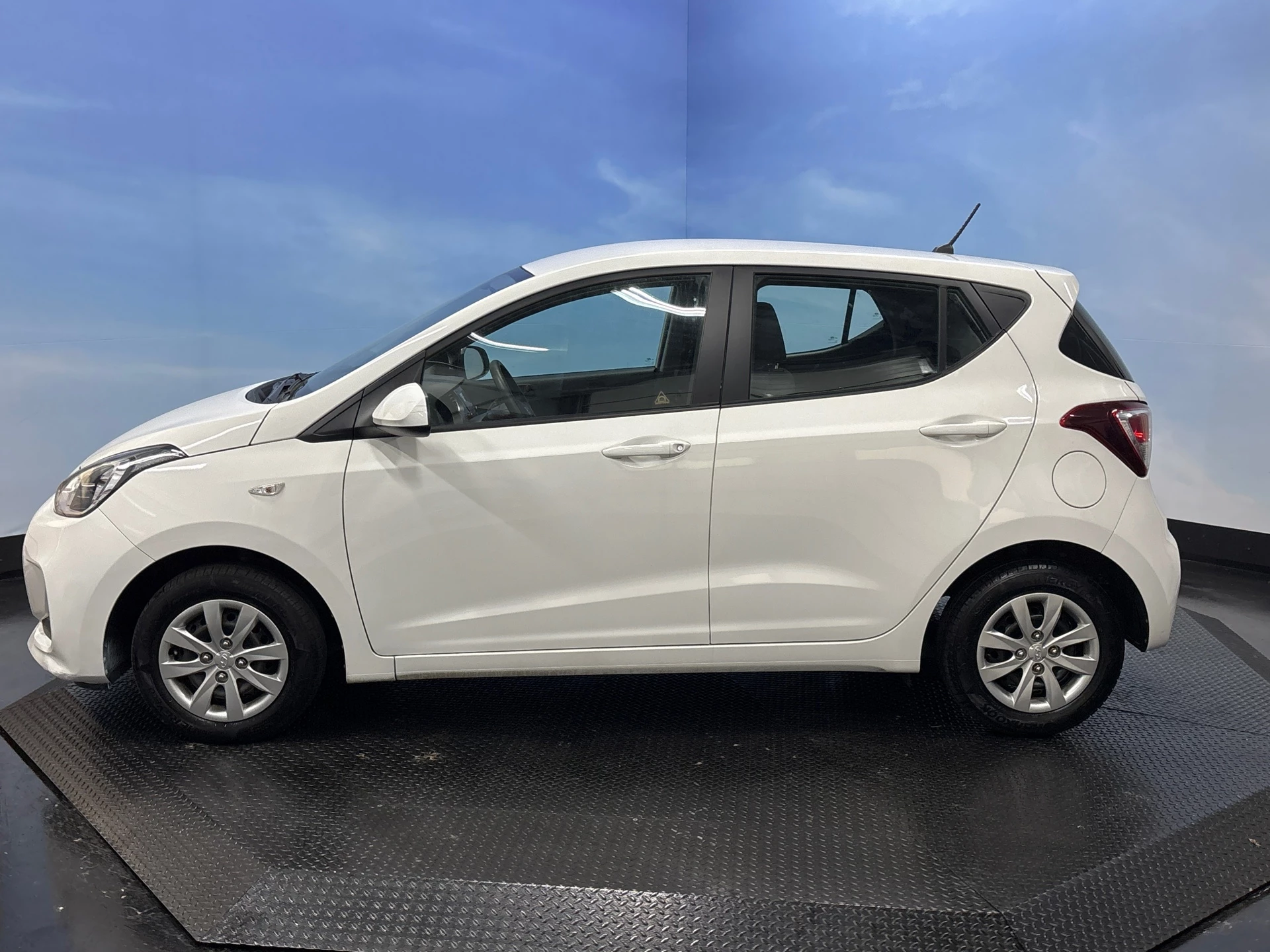 Hoofdafbeelding Hyundai i10
