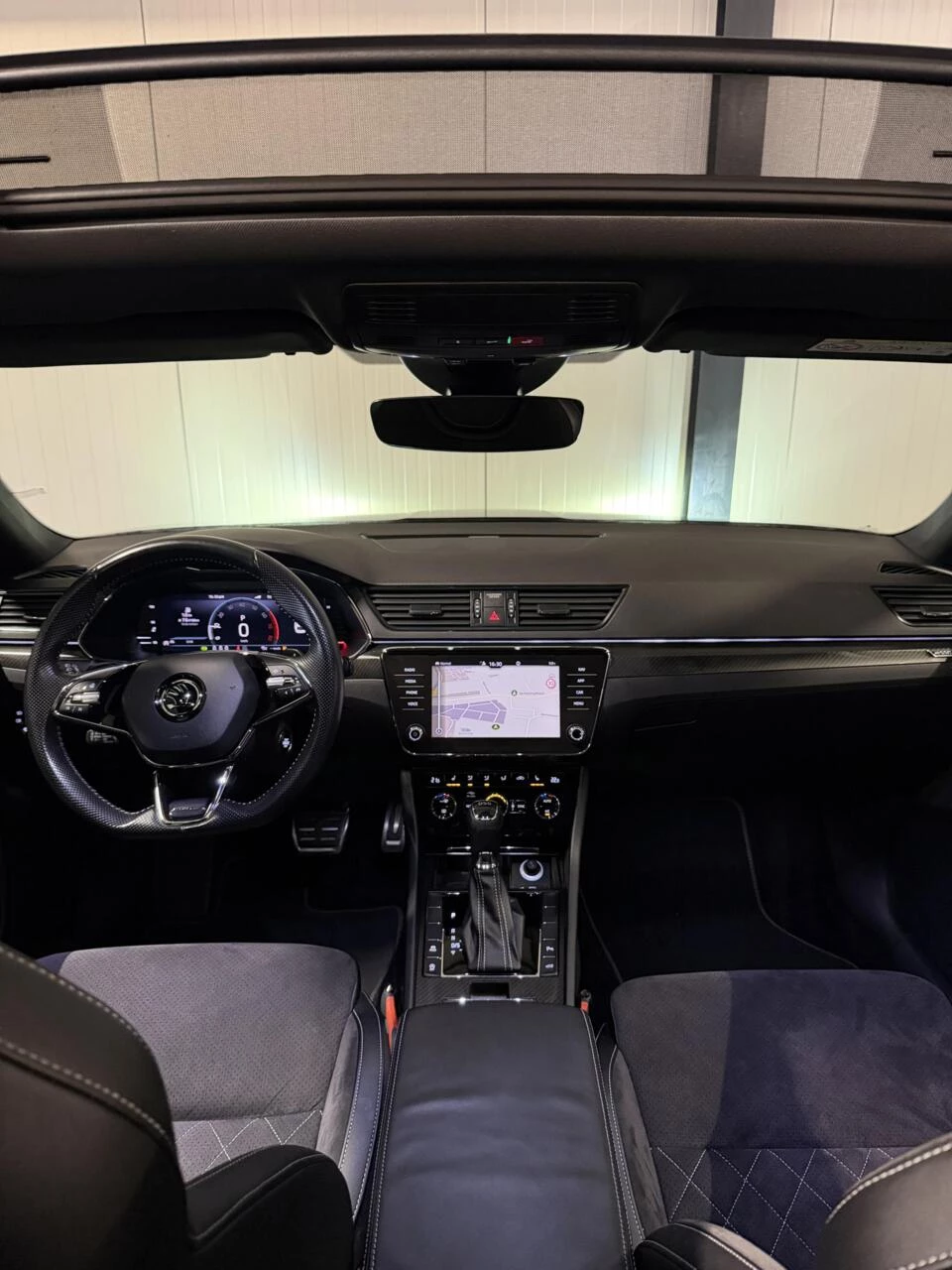 Hoofdafbeelding Škoda Superb