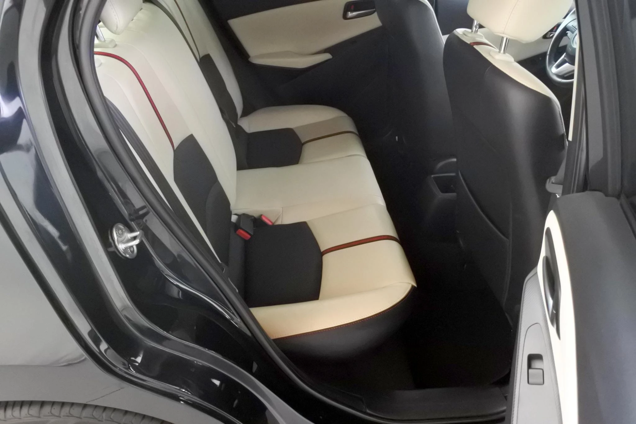 Hoofdafbeelding Mazda 2