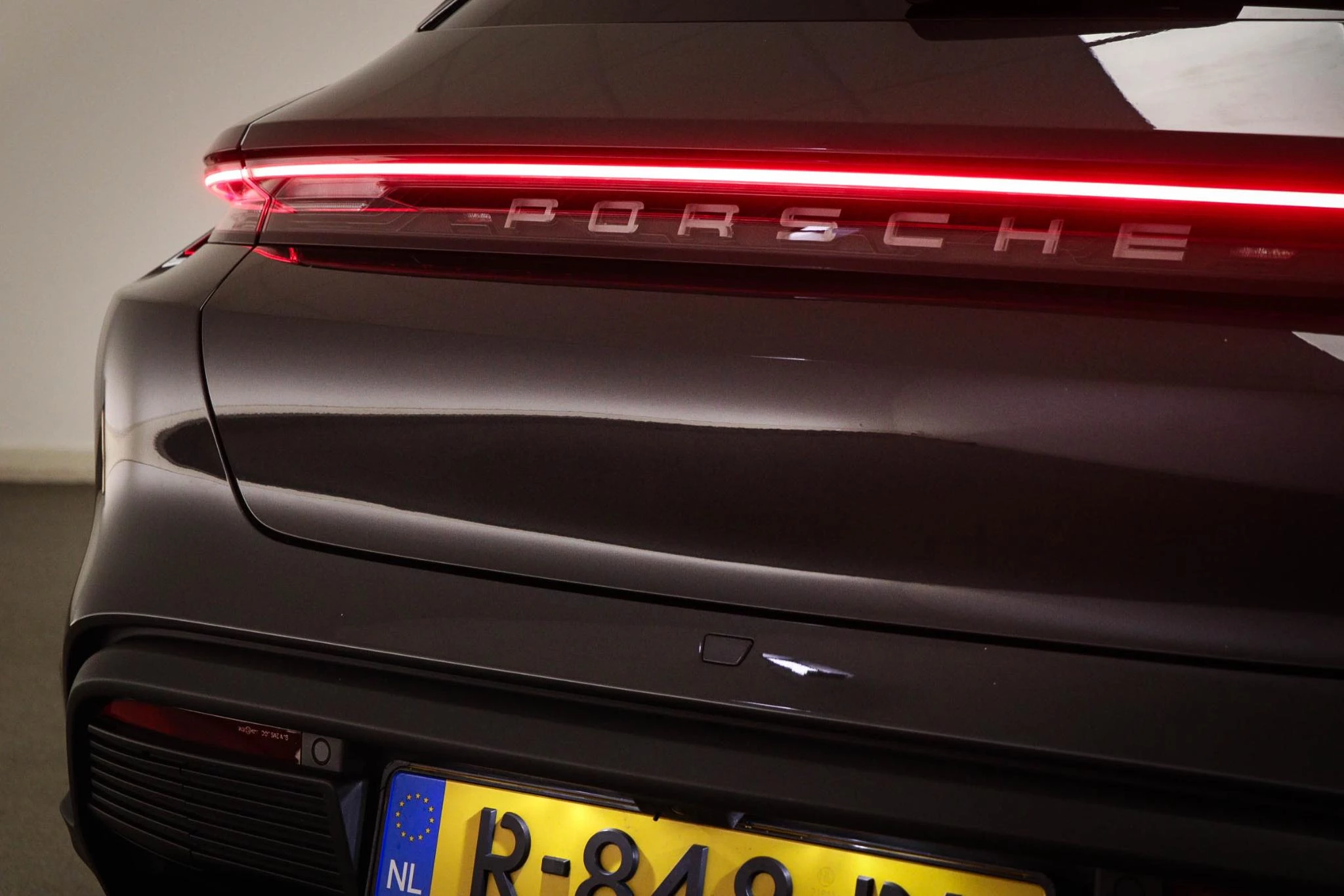 Hoofdafbeelding Porsche Taycan