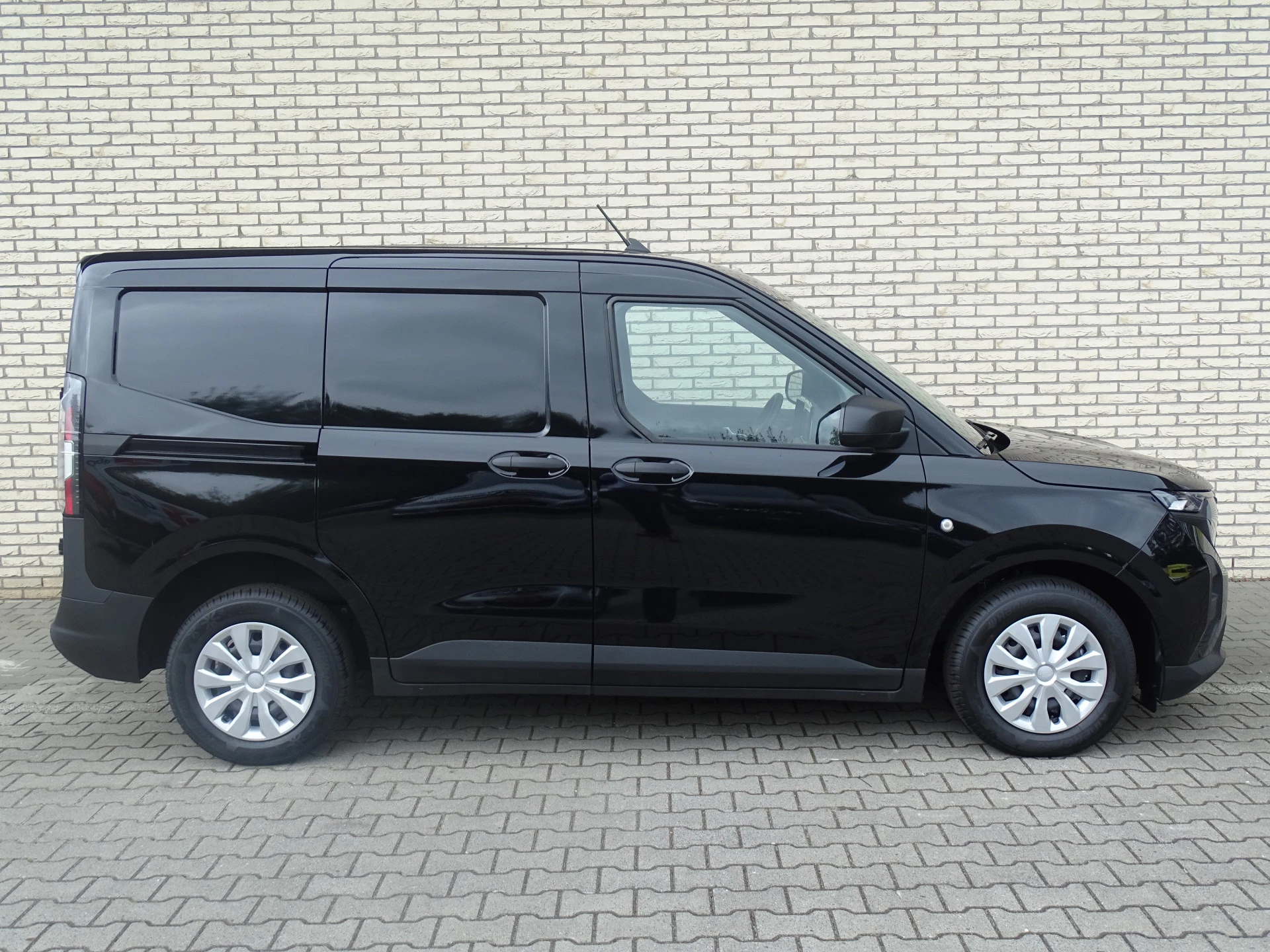 Hoofdafbeelding Ford Transit Courier