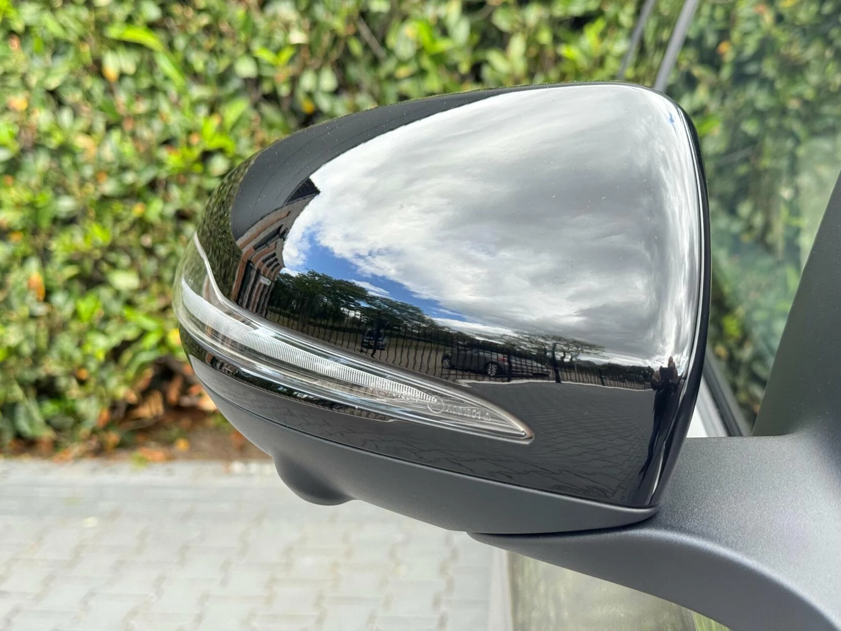 Hoofdafbeelding Mercedes-Benz EQC