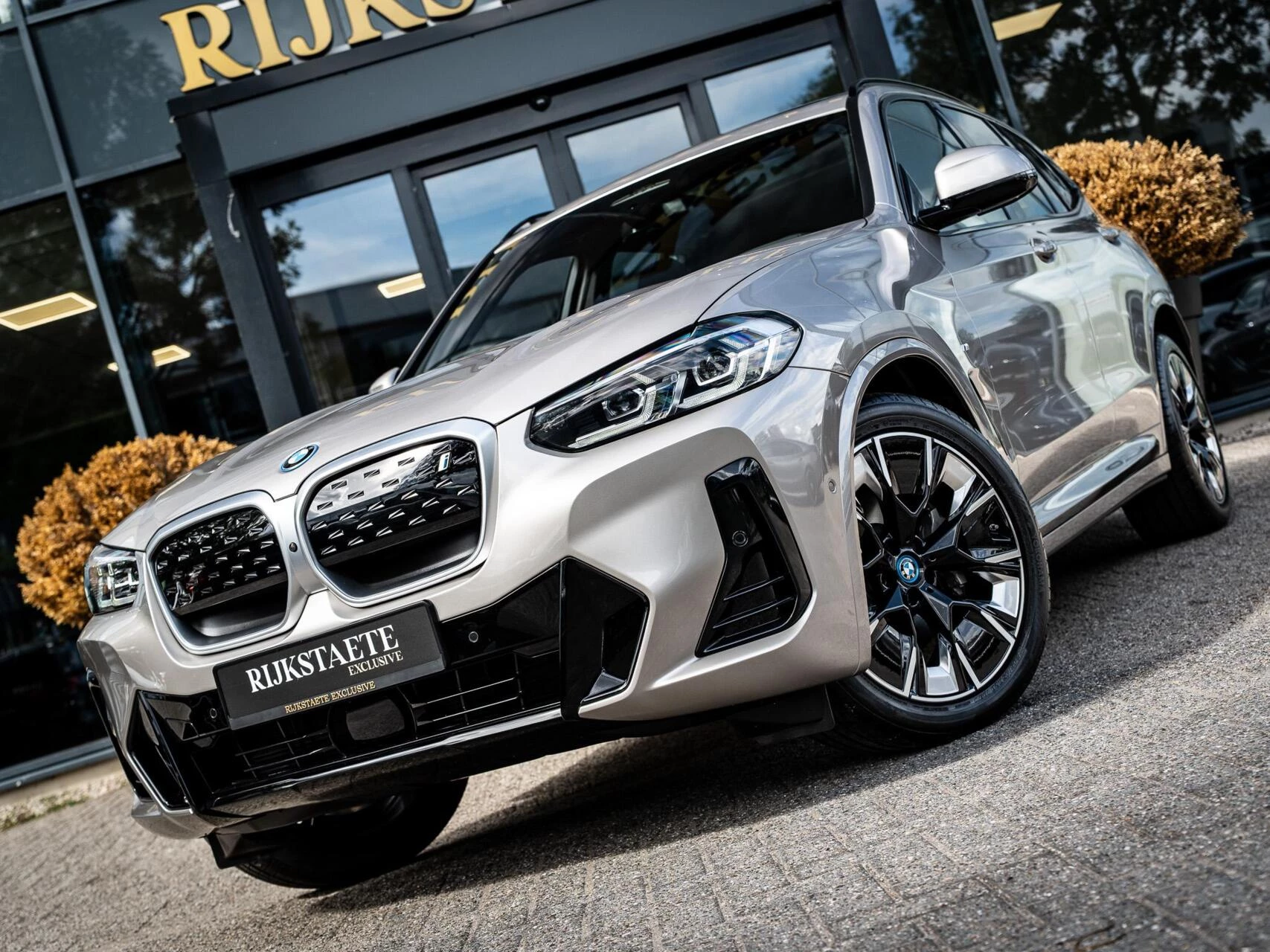 Hoofdafbeelding BMW iX3