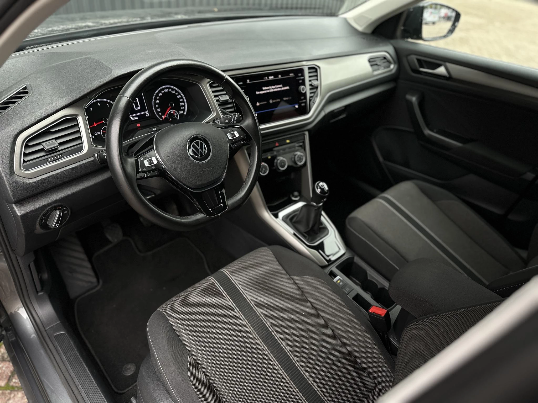 Hoofdafbeelding Volkswagen T-Roc