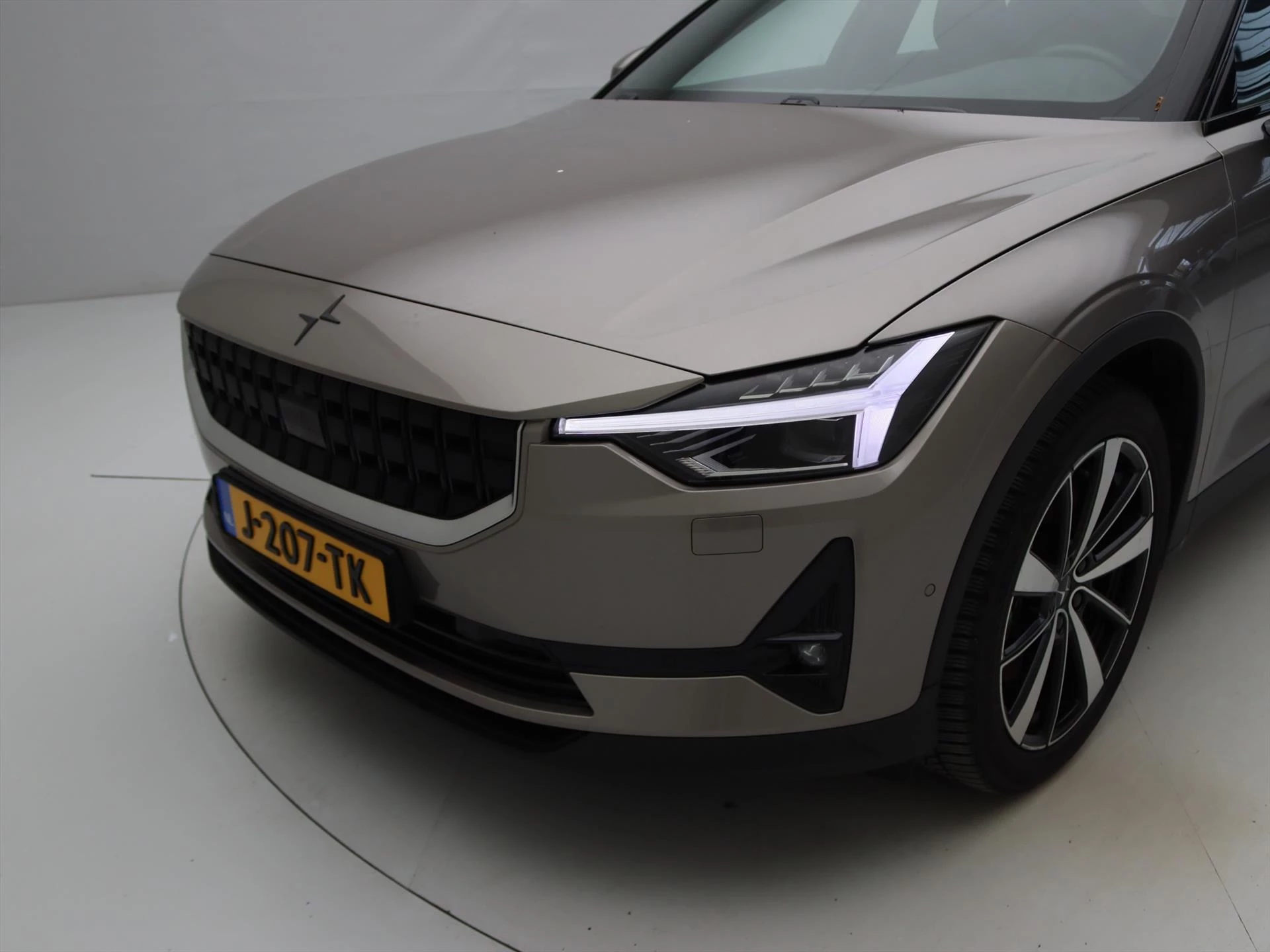 Hoofdafbeelding Polestar 2
