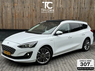 Ford Focus Wagon 1.5 EcoBoost Vignale Automaat | Panoramadak | Lederen bekleding | Stoel en- Stuurwielverwarming | Head-up display | Achteruitrijcamera | Elektrisch verstelbare bestuurdersstoel | Adaptieve cruise control | Parkeersensoren voor en achter