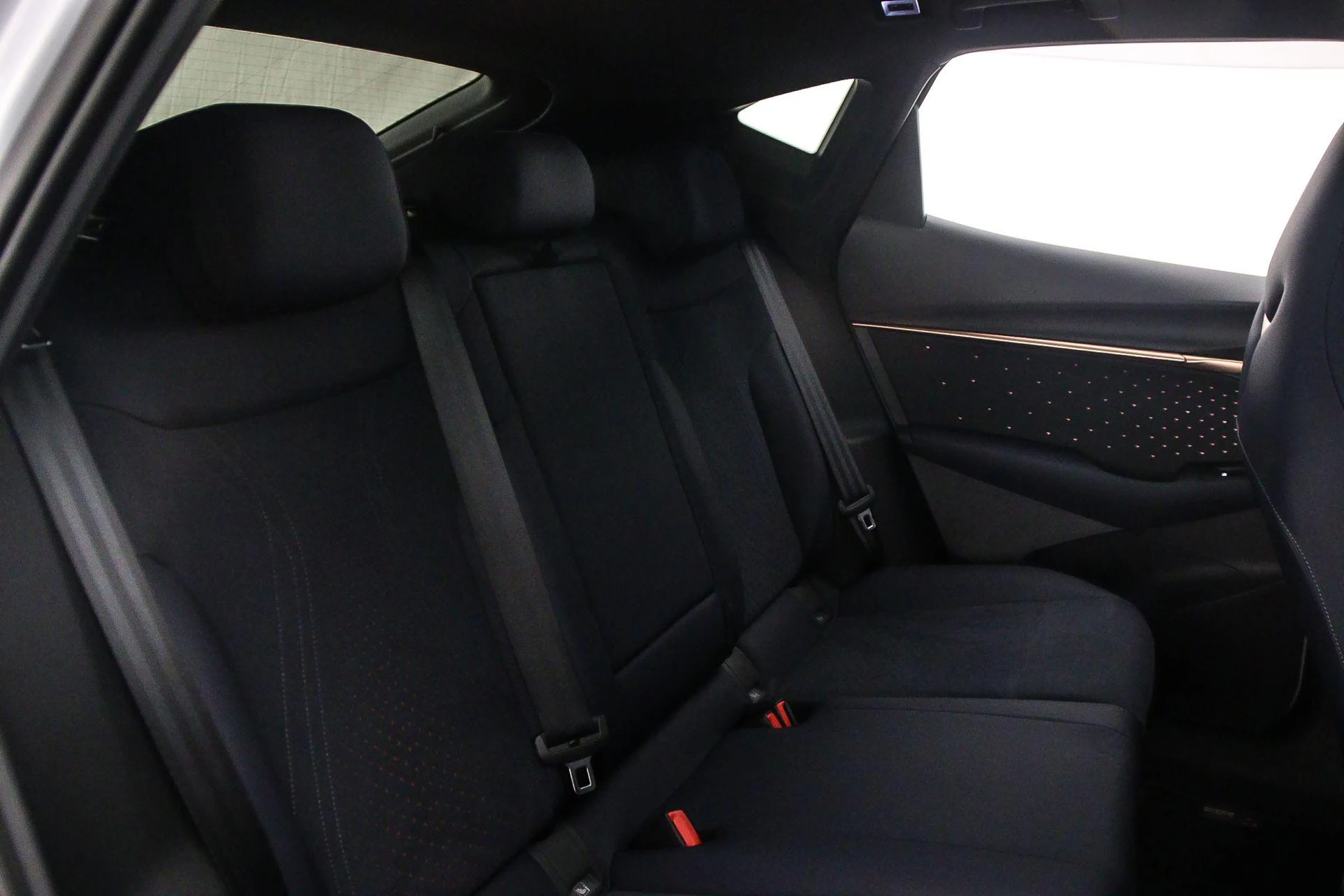 Hoofdafbeelding CUPRA Tavascan