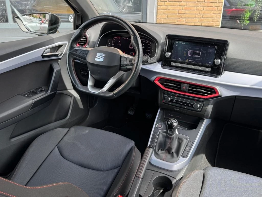 Hoofdafbeelding SEAT Arona