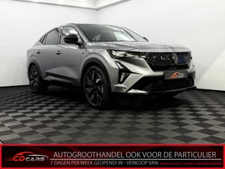 Hoofdafbeelding Renault Rafale Renault Rafale 1.2 E-Tech 4x4 plug-in hybrid 300 esprit Alpine Pano, Camera, Navi, Keyless start, Head-up display, Half leder, Elektrische achterklep, Rijstrook correctie, 2 jaar garantie