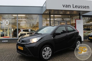 Toyota Aygo X PLAY 5-DEURS NL-AUTO APPLE/ANDROID DAB+ AD-CRUISE AIRCO CAMERA