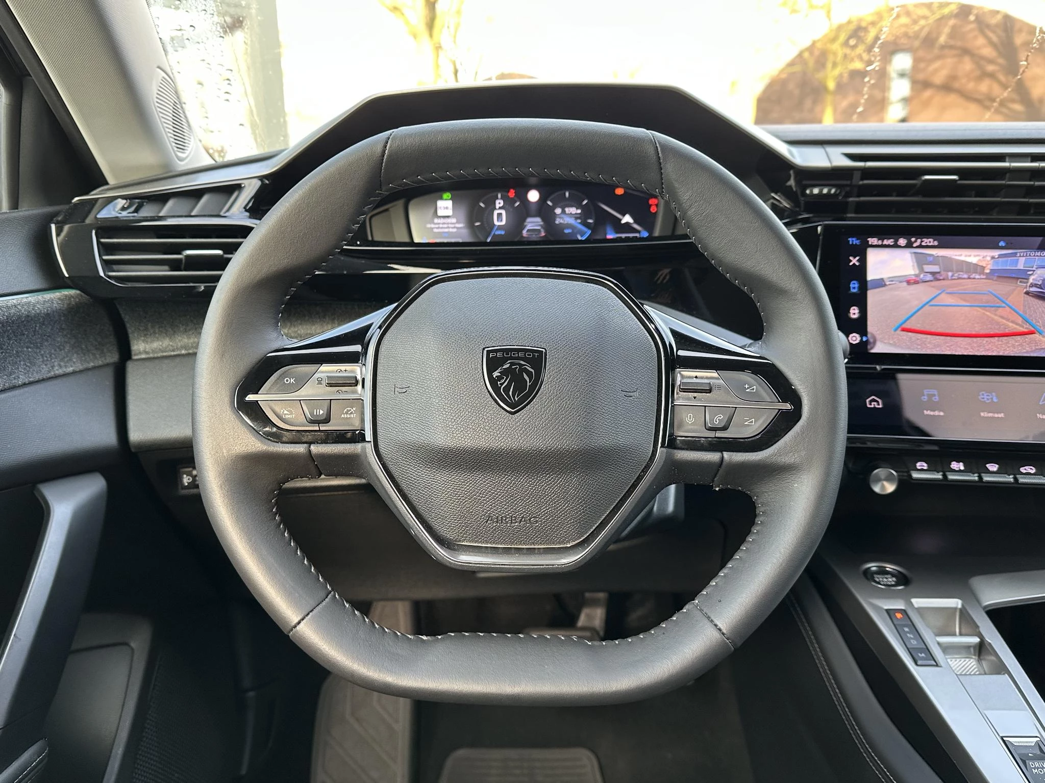 Hoofdafbeelding Peugeot 408