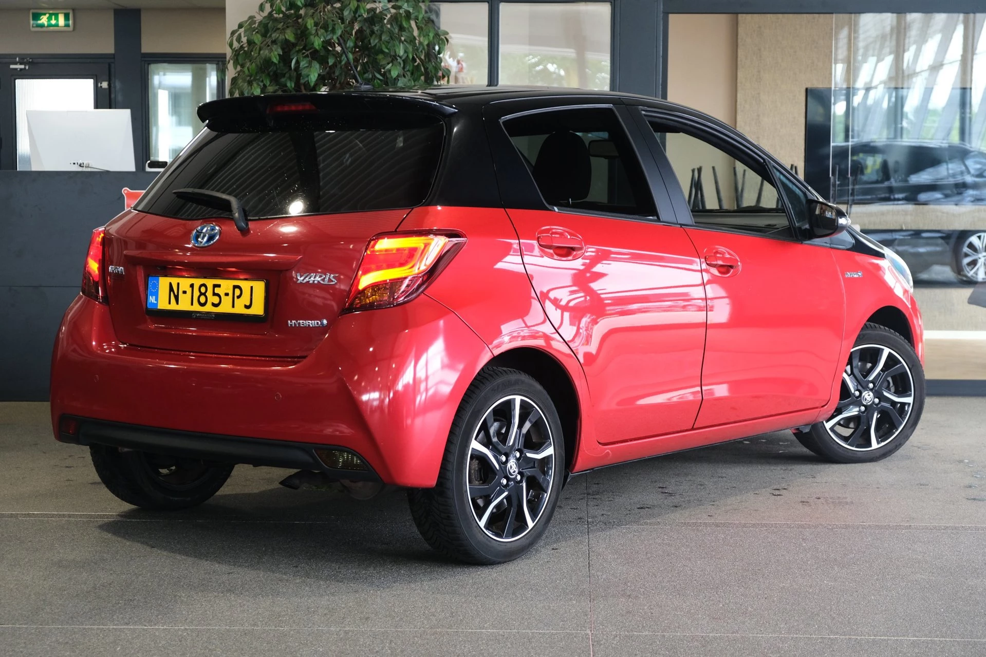 Hoofdafbeelding Toyota Yaris