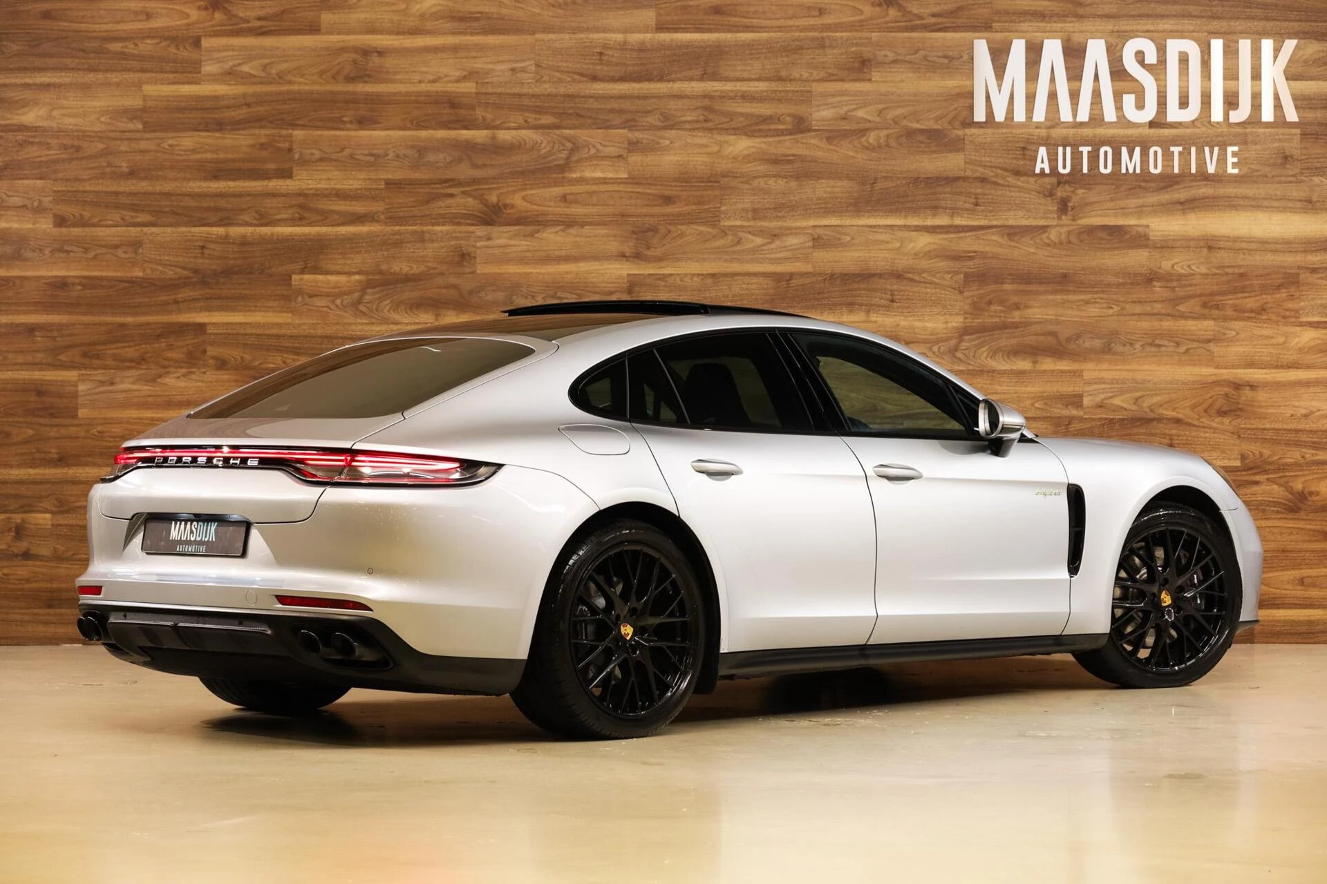 Hoofdafbeelding Porsche Panamera