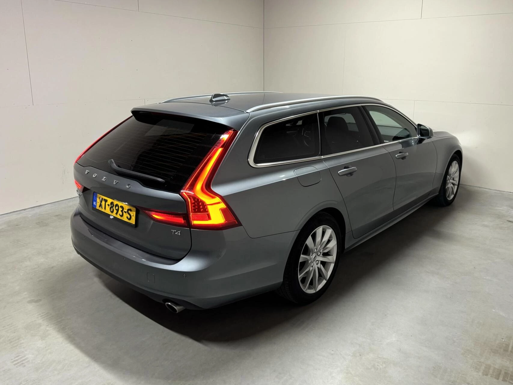 Hoofdafbeelding Volvo V90
