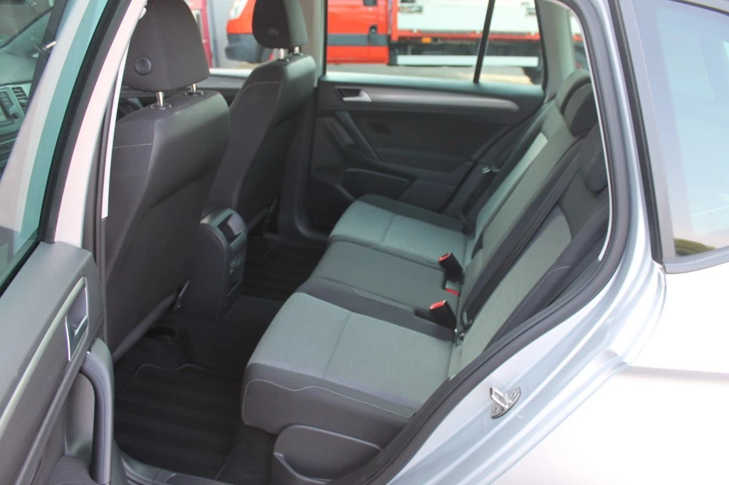 Hoofdafbeelding Volkswagen Golf Sportsvan