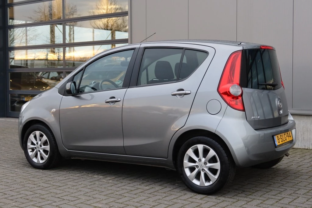 Hoofdafbeelding Opel Agila