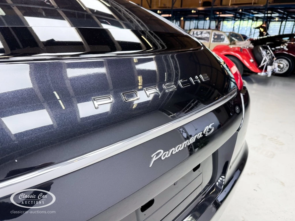 Hoofdafbeelding Porsche Panamera