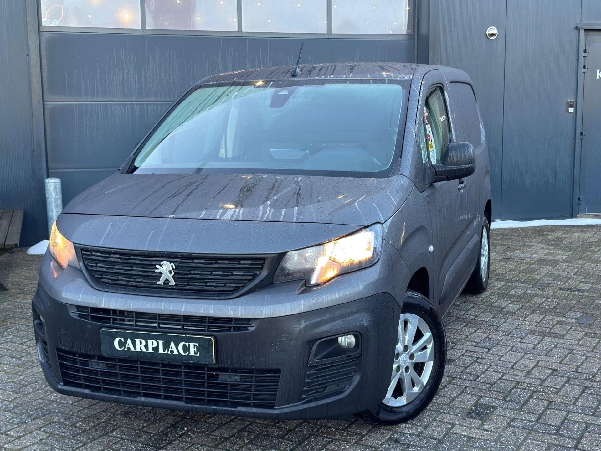 Hoofdafbeelding Peugeot Partner