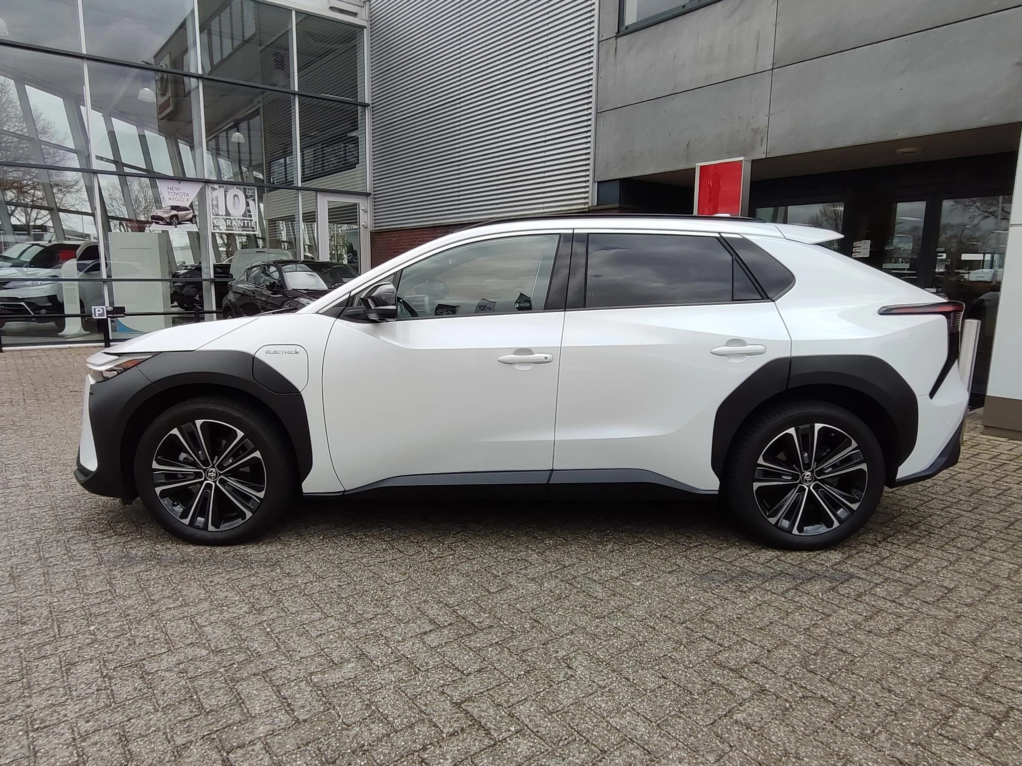Hoofdafbeelding Toyota bZ4X