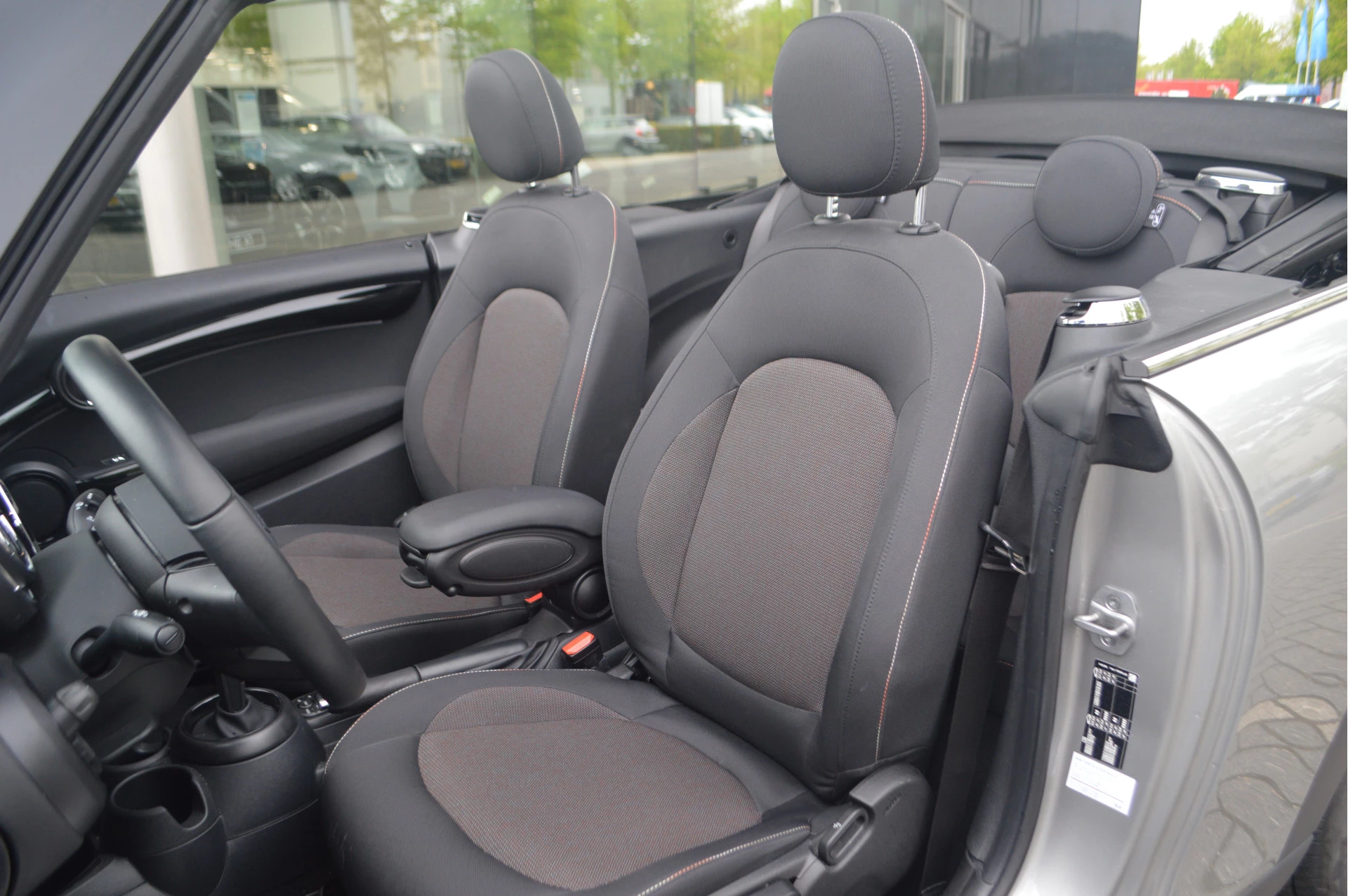 Hoofdafbeelding MINI Cooper Cabrio