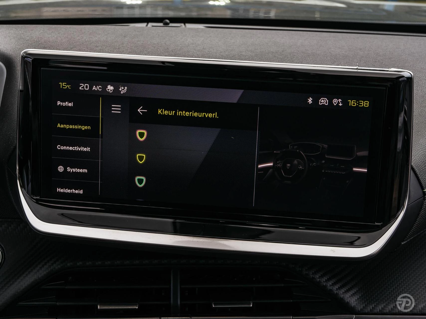 Hoofdafbeelding Peugeot e-2008