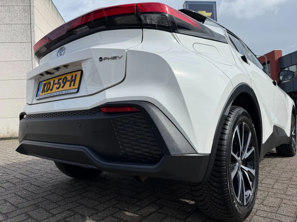 Hoofdafbeelding Toyota C-HR
