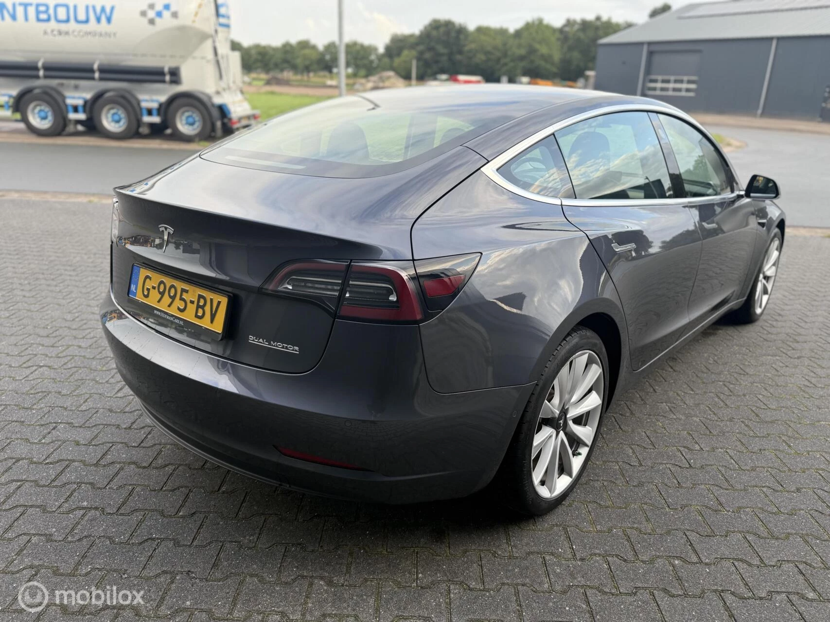 Hoofdafbeelding Tesla Model 3
