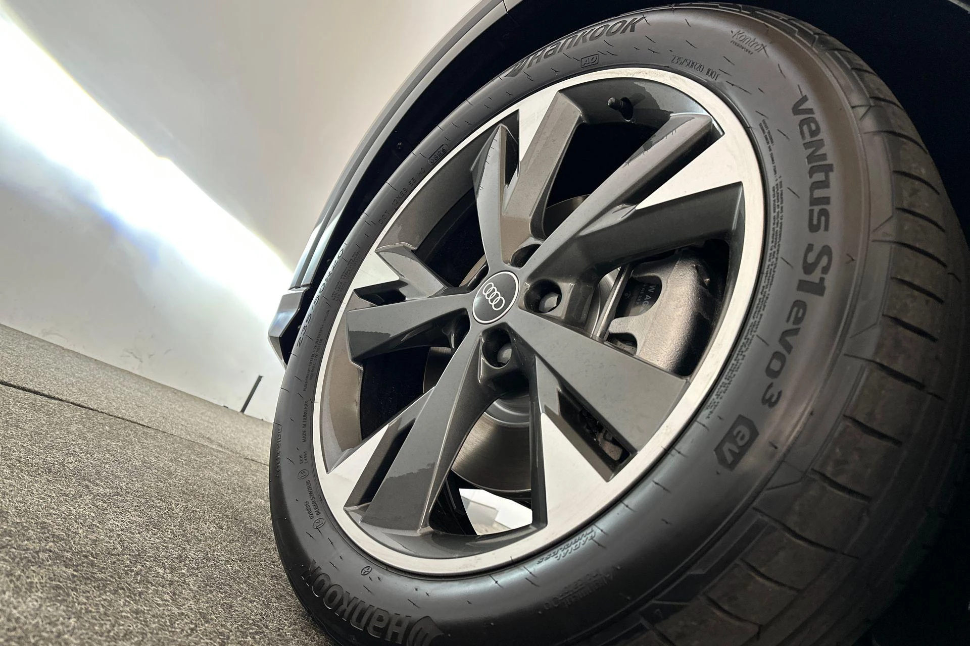 Hoofdafbeelding Audi Q4 e-tron