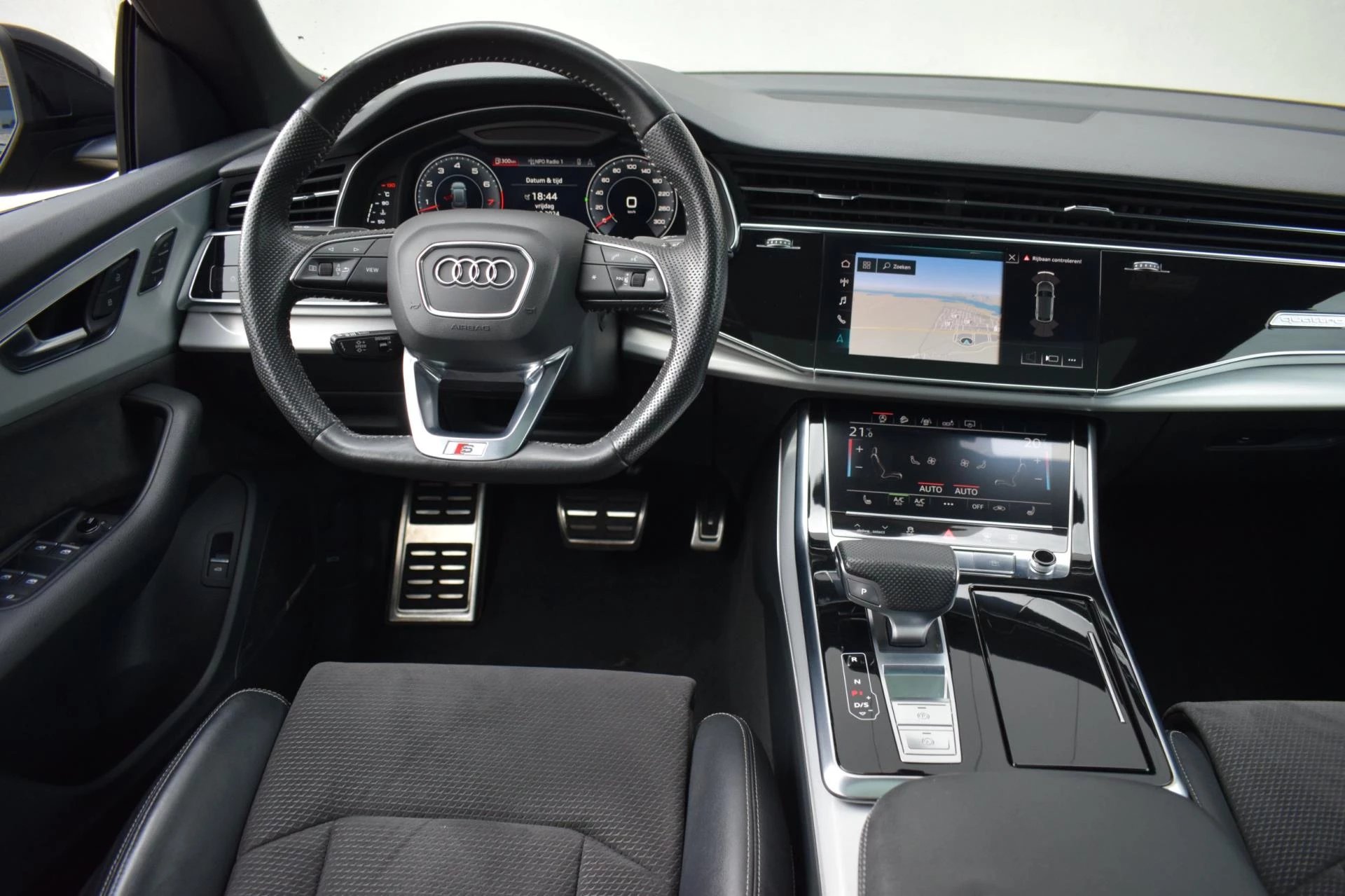 Hoofdafbeelding Audi Q8