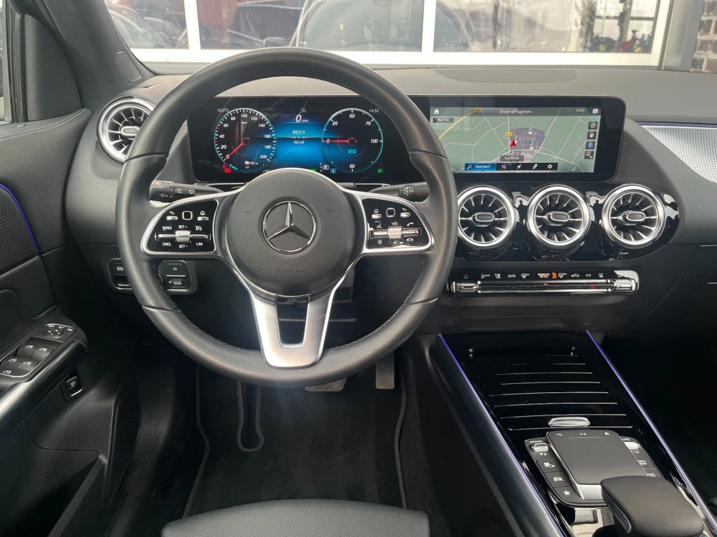 Hoofdafbeelding Mercedes-Benz EQA