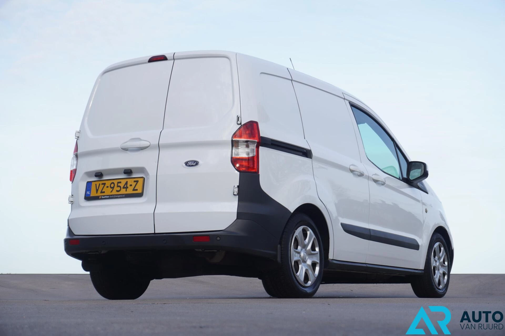 Hoofdafbeelding Ford Transit Courier