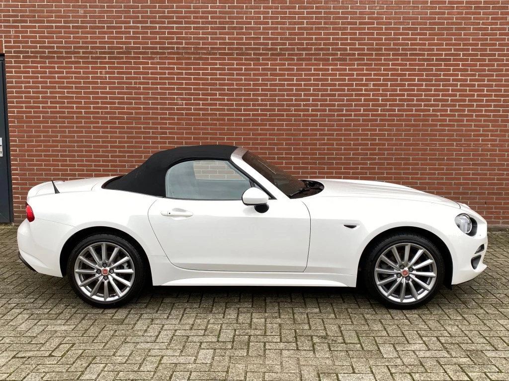 Hoofdafbeelding Fiat Spider