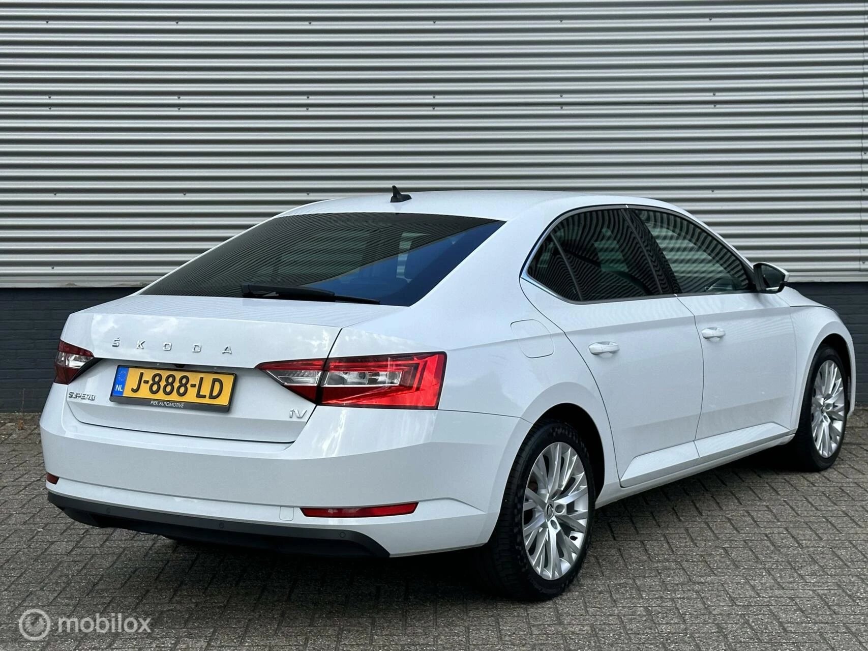 Hoofdafbeelding Škoda Superb