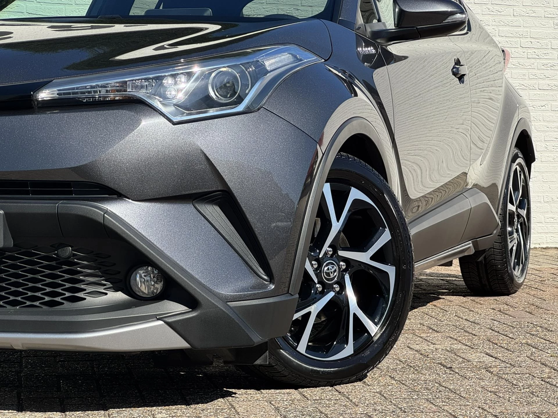 Hoofdafbeelding Toyota C-HR