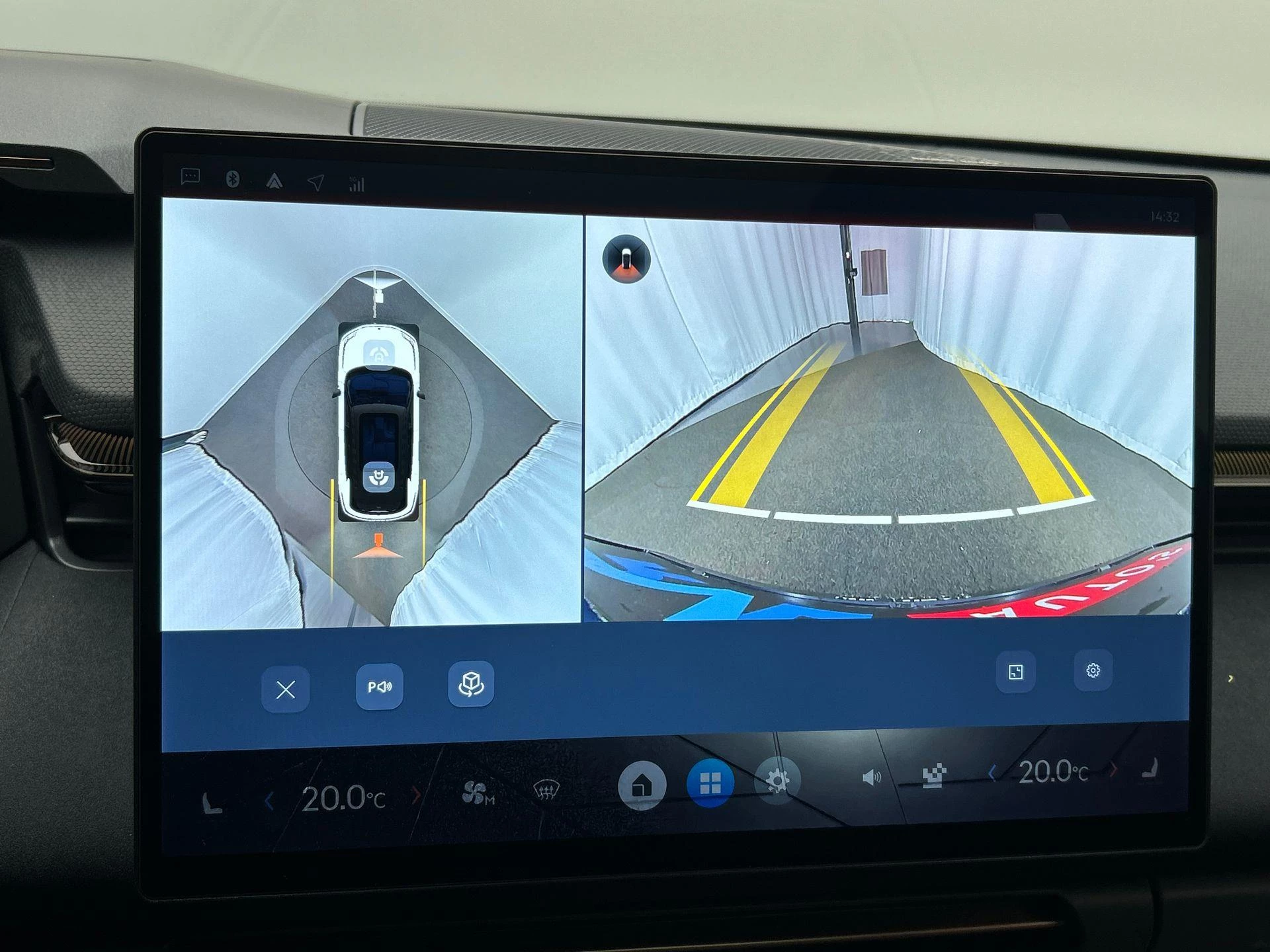 Hoofdafbeelding Lynk & Co 08