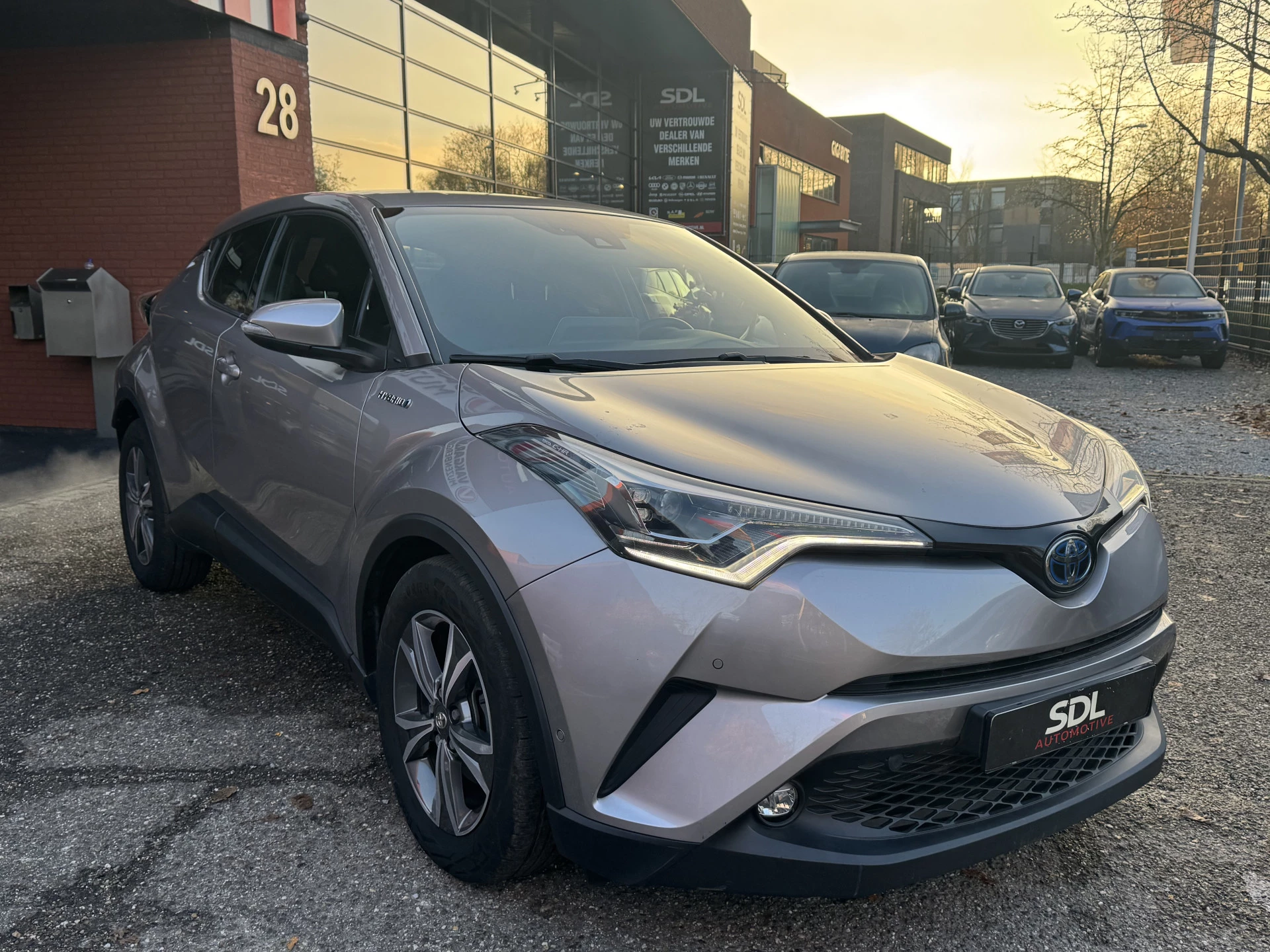 Hoofdafbeelding Toyota C-HR