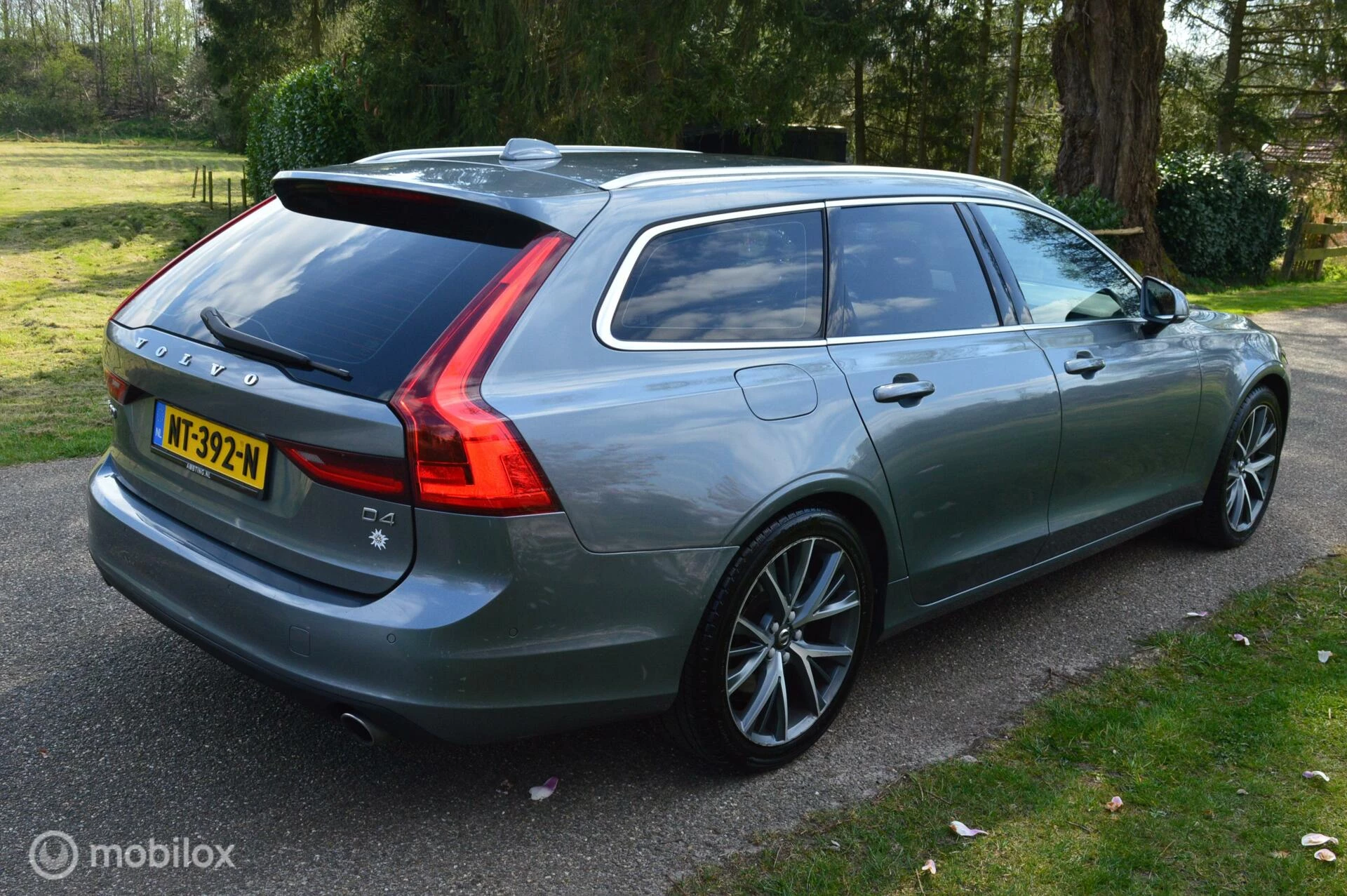 Hoofdafbeelding Volvo V90