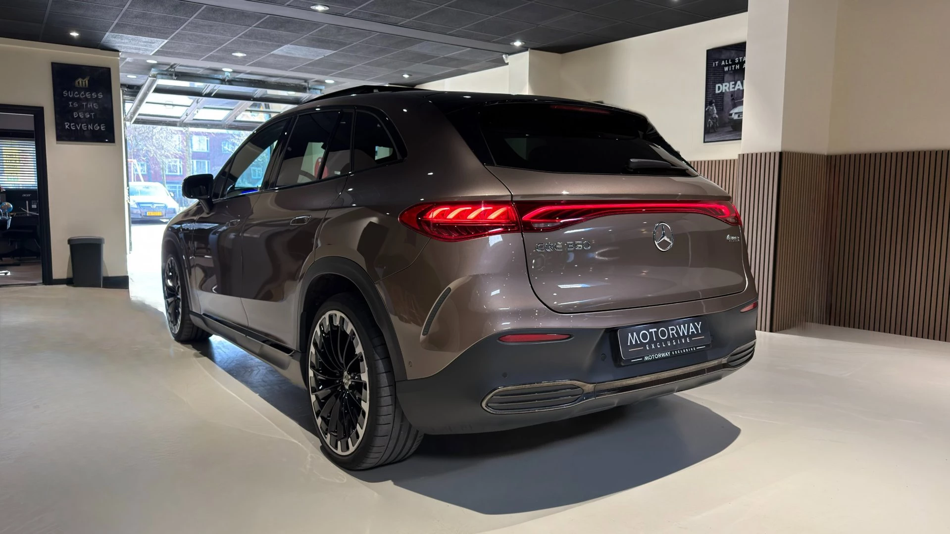 Hoofdafbeelding Mercedes-Benz EQE