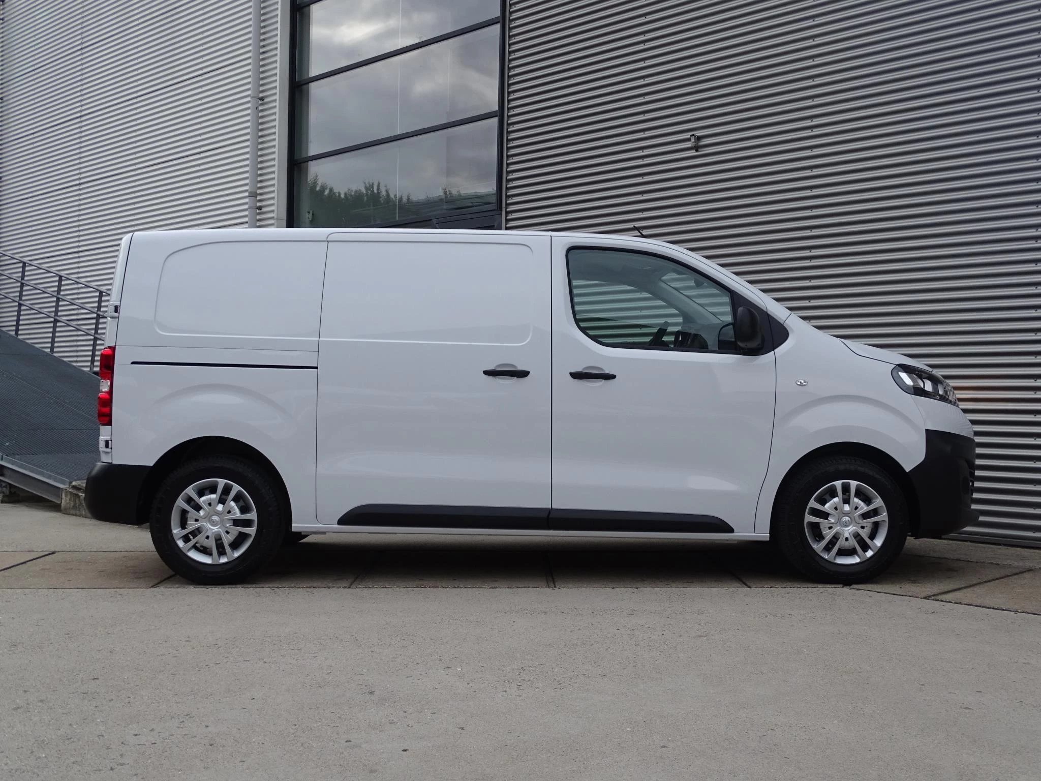 Hoofdafbeelding Opel Vivaro-e