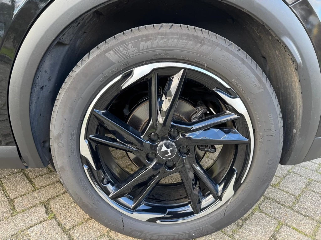 Hoofdafbeelding DS DS 7